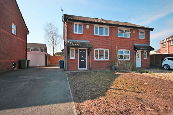 3 Bedroom Semi Detached House To Rent In Sandway, Wigan, WN6