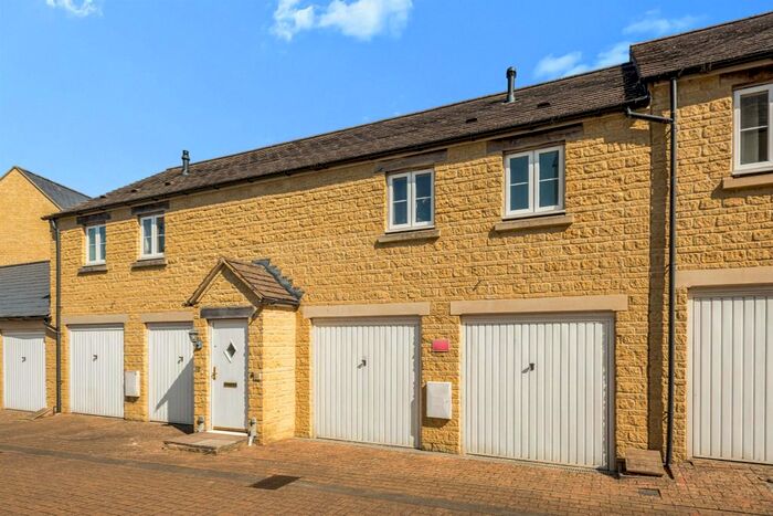 1 Bedroom Flat To Rent In Bathing Place Lane, Witney, OX28