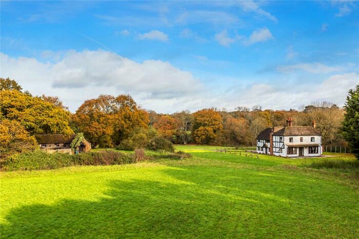 4 Bedroom Detached House For Sale In Knowle Lane, Cranleigh, GU6