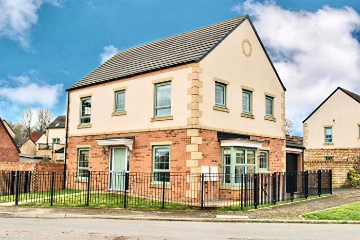 4 Bedroom Detached House For Sale In Grassholme Way, Startforth, DL12