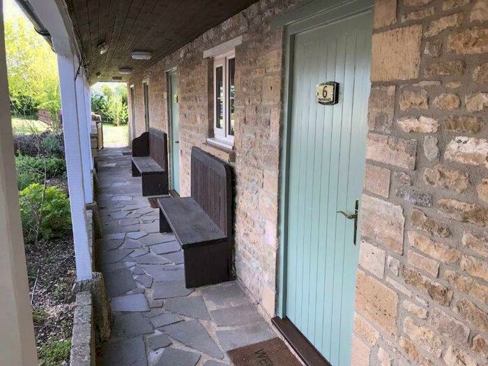 1 Bedroom Serviced Apartments To Rent In Stow Road, OX7