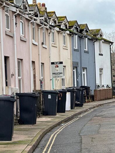 1 Bedroom Flat To Rent In Queen Street, Torquay, TQ1