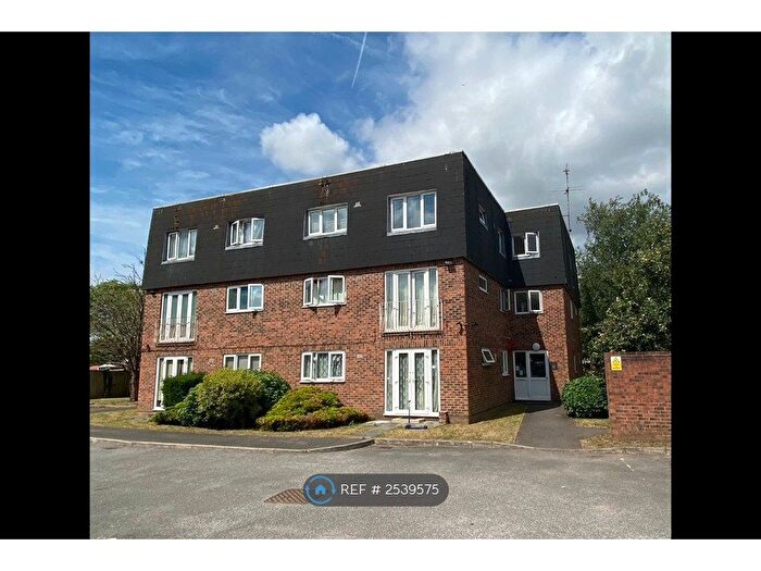 1 Bedroom Flat To Rent In Skerries Court, Langley, Slough, SL3