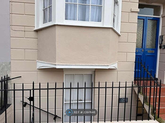 2 Bedroom Flat To Rent In Rose Hill, Ramsgate, CT11