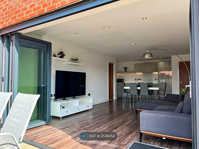 2 Bedroom Flat To Rent In Kettleworks, Birmingham, B1