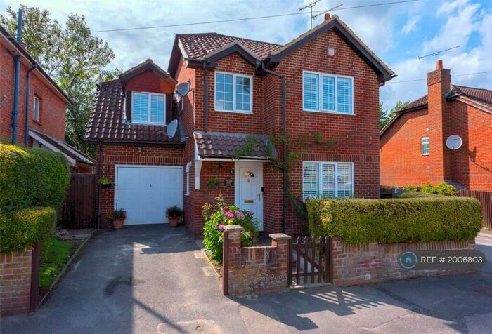4 Bedroom Detached House To Rent In Elston Road, Aldershot, GU12