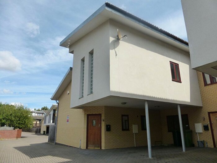 2 Bedroom Property To Rent In Chartwell Close, Peterborough, PE2