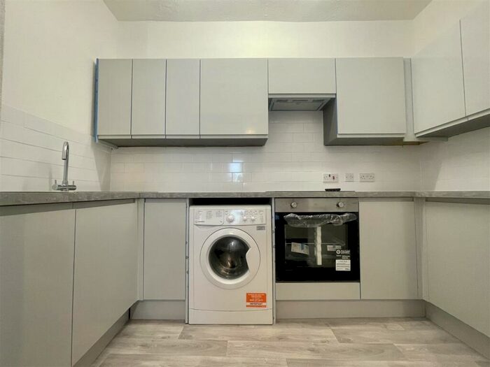 5 Bedroom House To Rent In Ditchling Road, Brighton, BN1