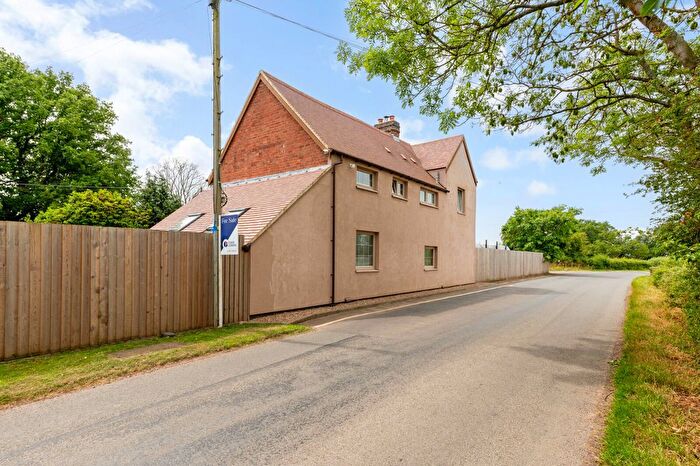 4 Bedroom Detached House For Sale In Stockwood, Worcestershire, B96