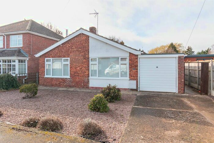 2 Bedroom Detached Bungalow For Sale In Abbots Drive, Crowland, Peterborough, PE6