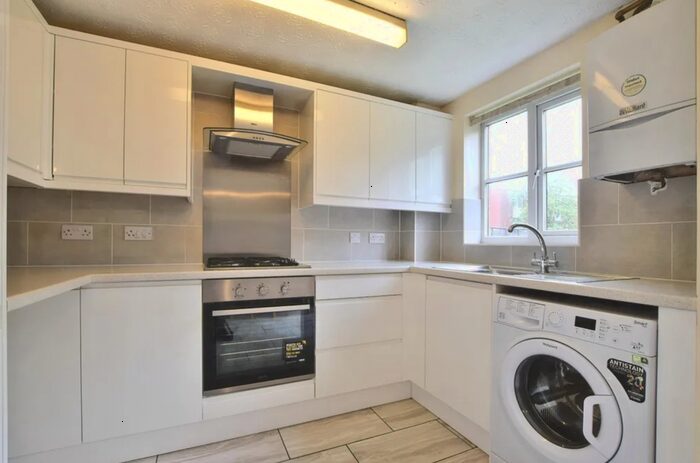 3 Bedroom Terraced House To Rent In East Avenue, London, E12