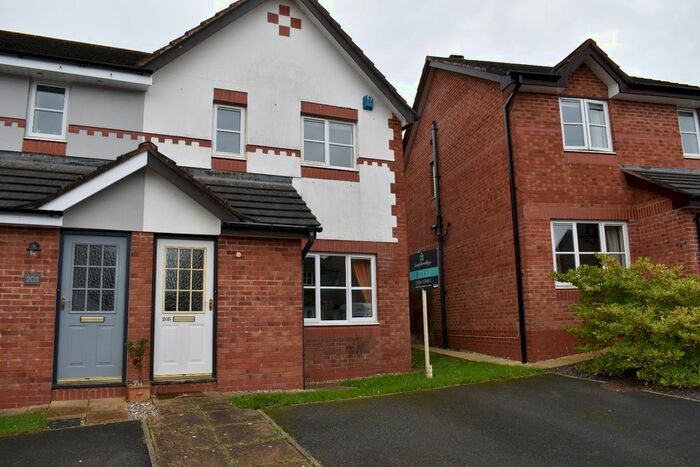 3 Bedroom Semi-Detached House To Rent In Manor View, Par, PL24