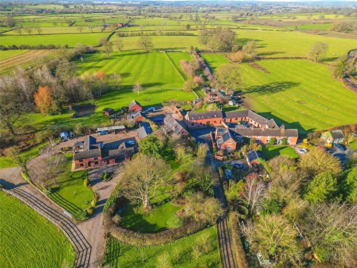 3 Bedroom Cottage For Sale In Willowpit Lane, Hilton, Derby, Derbyshire, DE65