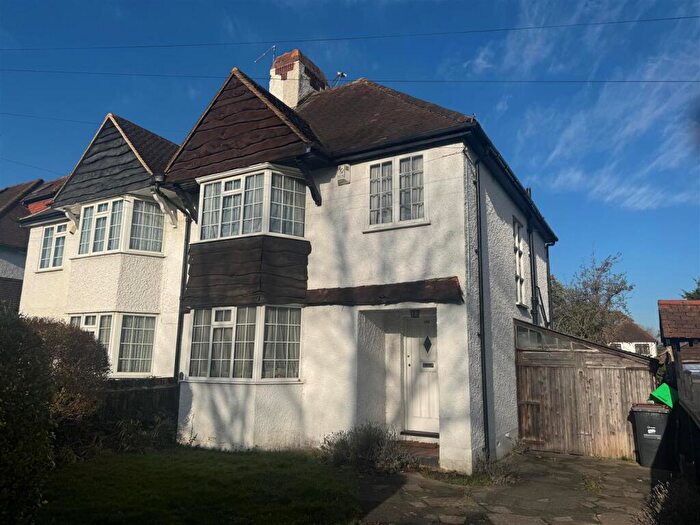 3 Bedroom Semi-Detached House For Sale In Petts Wood Road, Petts Wood, Orpington, BR5