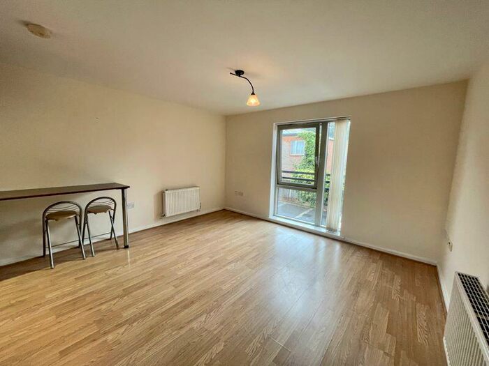 1 Bedroom Flat To Rent In Milestone Road, Newhall, CM17