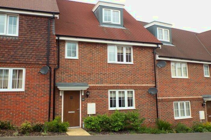 3 Bedroom Terraced House To Rent In Taylor Close, Tonbridge, TN9