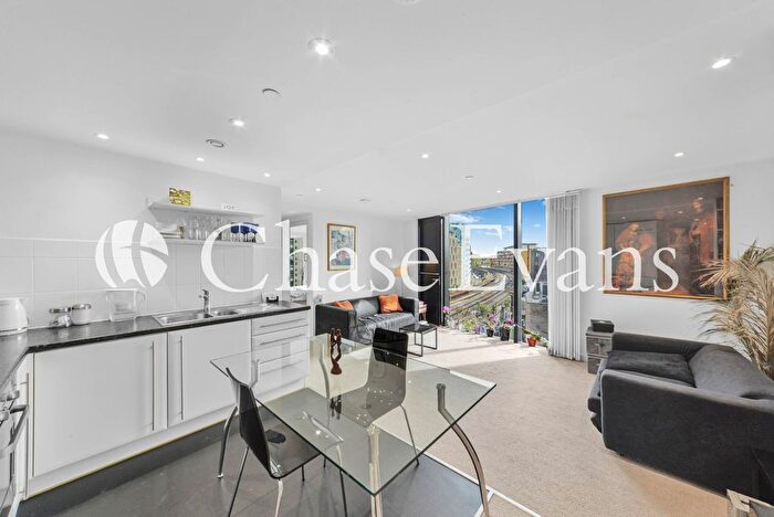 2 Bedroom Property For Sale In Strata, Walworth Road, Elephant And Castle, London, SE1