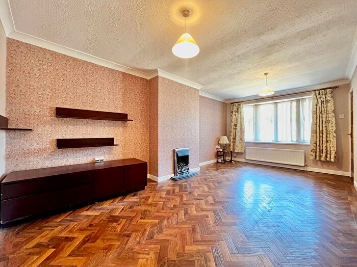 2 Bedroom Detached Bungalow For Sale In Mariners Road, Liverpool, Merseyside., L23