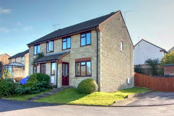 3 Bedroom Semi-Detached House To Rent In Reeds Farm, Malmesbury, SN16