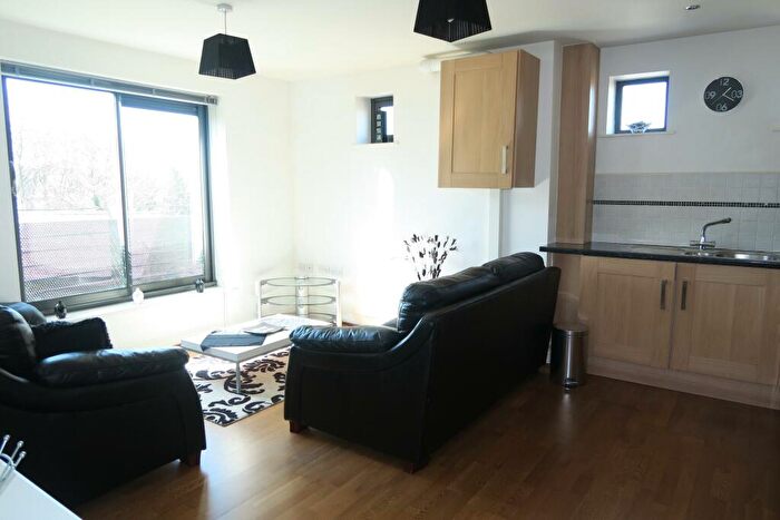 2 Bedroom Apartment To Rent In Troy Road, Morley, LS27