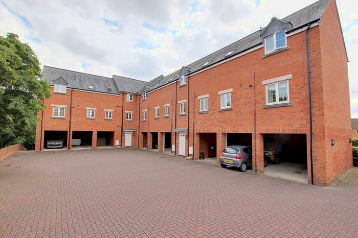 2 Bedroom Flat To Rent In Vinescroft, Staverton, Trowbridge BA14
