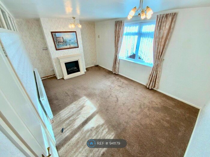 4 Bedroom Terraced House To Rent In Metchley Drive, Birmingham B17