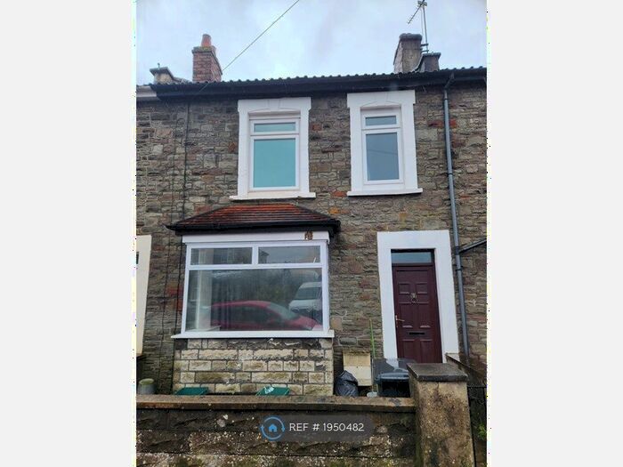 4 Bedroom Terraced House To Rent In Lodge Causeway, Bristol, BS16