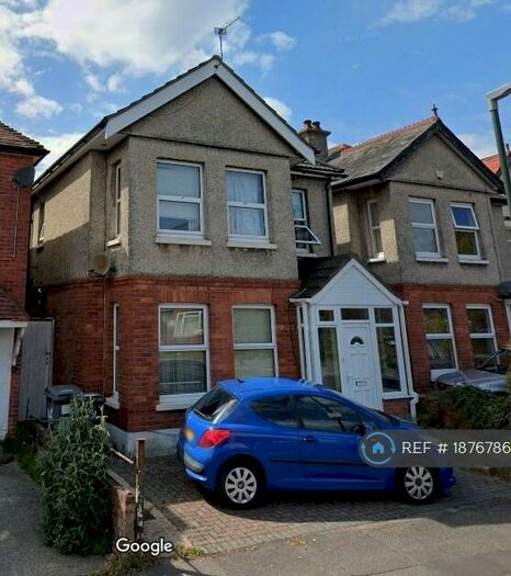 5 Bedroom Detached House To Rent In Bingham Road, Bournemouth, BH9