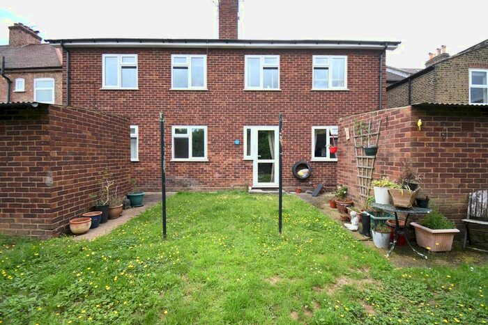 1 Bedroom Flat To Rent In Chivers Road, London, E4