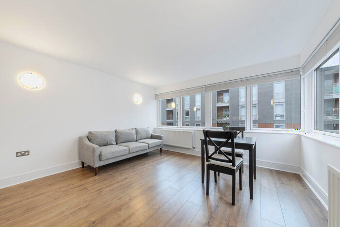 1 Bedroom Apartment To Rent In Cassilis Road, London, E14