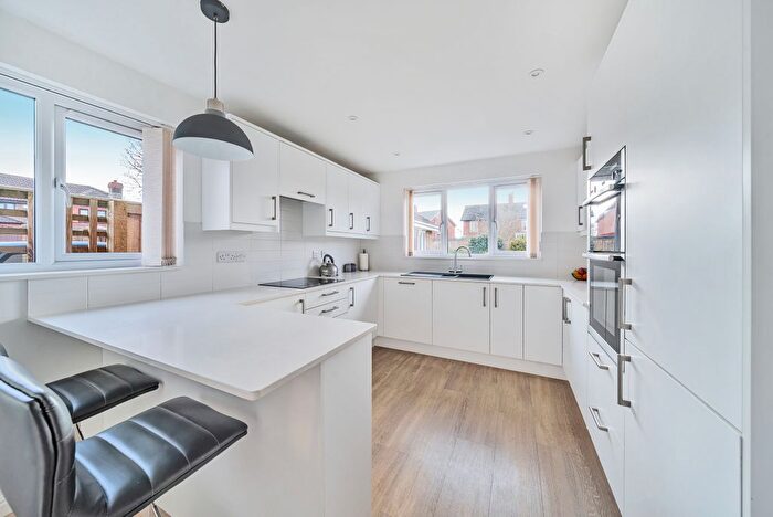 4 Bedroom Detached House For Sale In Peile Drive, Taunton, TA2