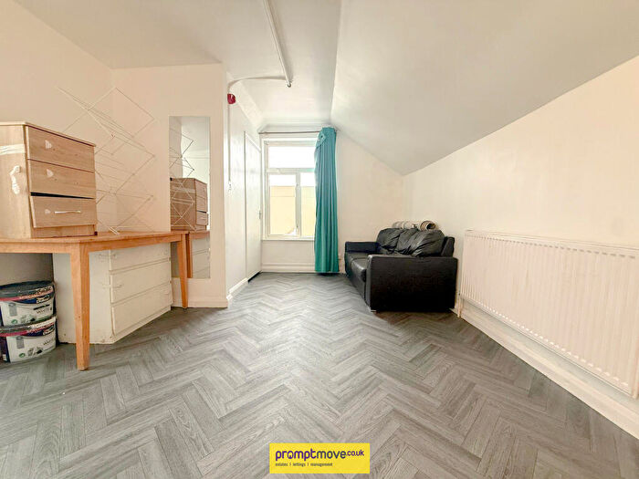 1 Bedroom Flat To Rent In Leagrave Road Luton, LU4