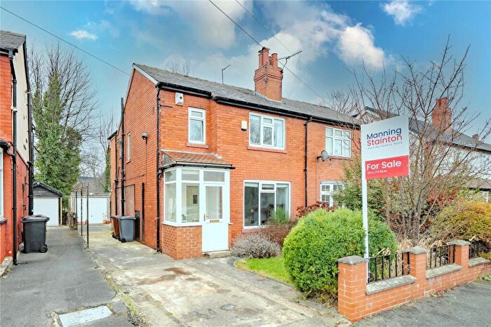 3 Bedroom Semi-Detached House For Sale In St. Annes Drive, Leeds, West Yorkshire, LS4