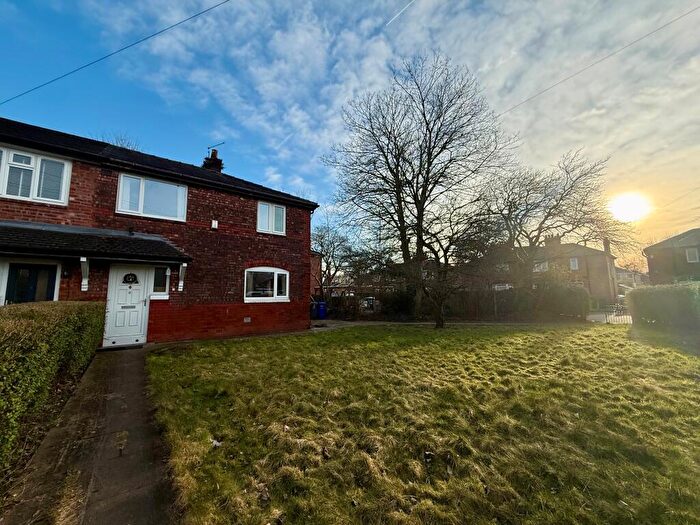 3 Bedroom Semi-Detached House To Rent In Robertshaw Avenue, Chorlton, M21