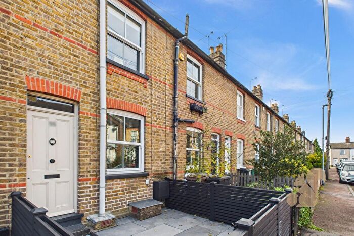 2 Bedroom Terraced House For Sale In South Primrose Hill, Chelmsford, CM1