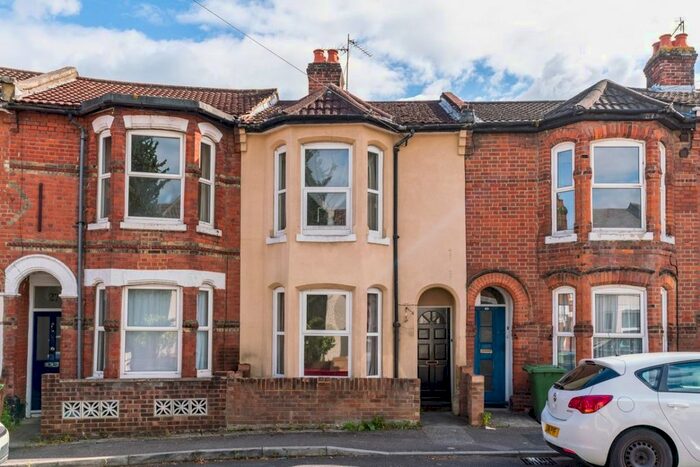 3 Bedroom Detached House To Rent In Livingstone Road, Southampton SO14