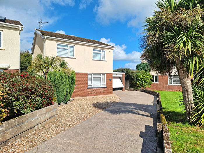 3 Bedroom Detached House For Sale In Widgeon Close, Porthcawl, CF36