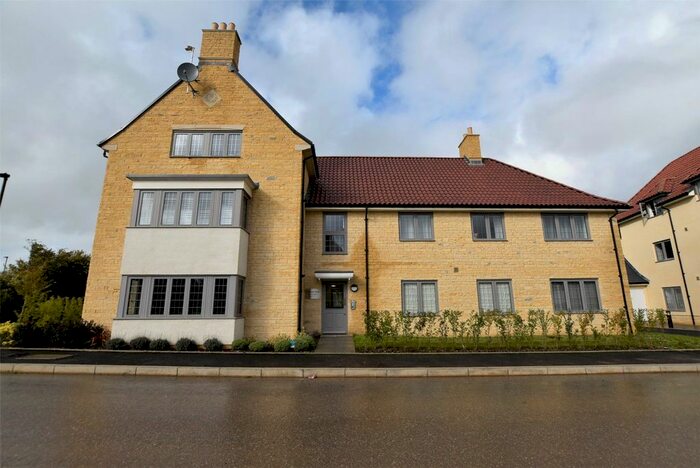 2 Bedroom Flat To Rent In Harrison Down, Bath, Somerset, BA2