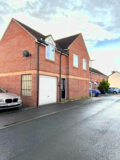 2 Bedroom Property To Rent In Crowpill Lane, Bridgwater, TA6