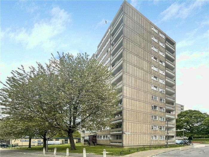 1 Bedroom Flat To Rent In Fontley Way, Roehampton, SW15