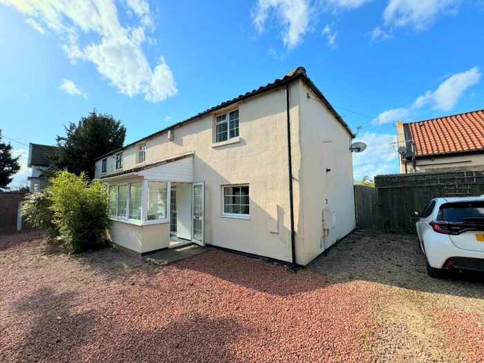 3 Bedroom Semi-Detached House For Sale In The Barn, Neasham, DL2