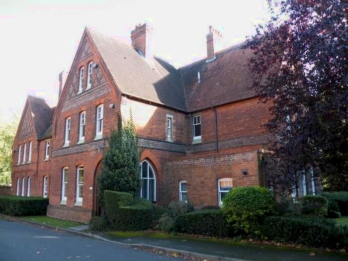 1 Bedroom Flat To Rent In Haywood Court, Reading, RG1