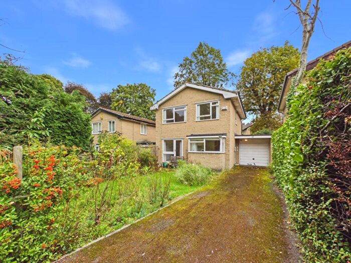 3 Bedroom Detached House For Sale In Kingfield Road, Sheffield, S11