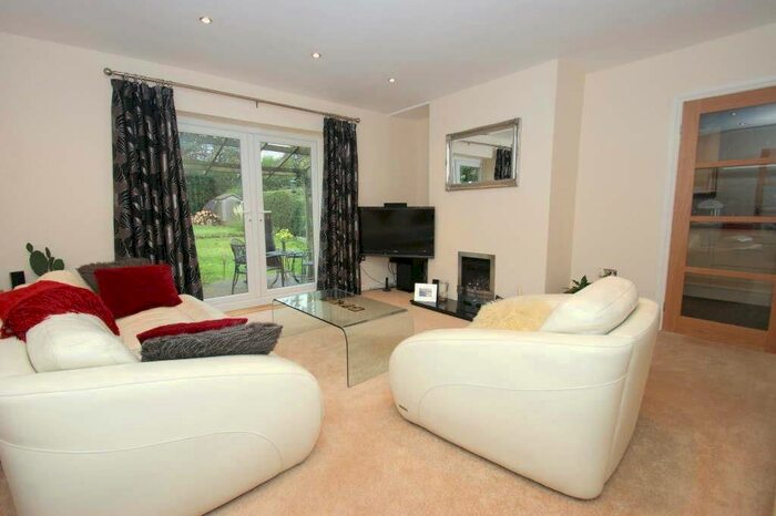 3 Bedroom Town House To Rent In Miles Hill Crescent, Chapel Allerton, Leeds, LS7