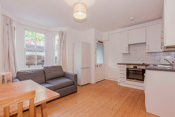 1 Bedroom Apartment To Rent In Argyle Street, Oxford, OX4