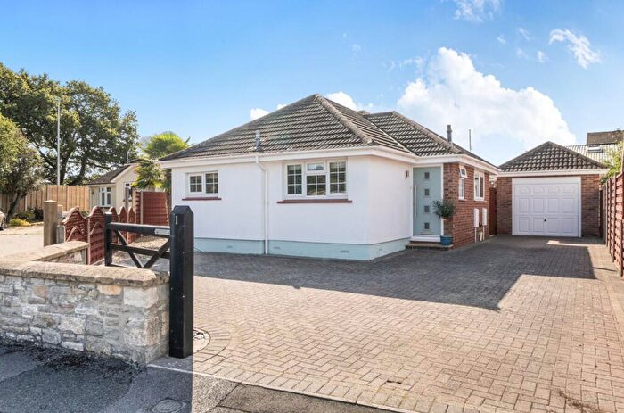 3 Bedroom Detached Bungalow For Sale In Sunnymede Road, Nailsea, BS48