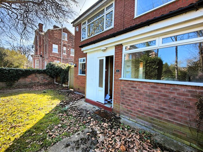 2 Bedroom House To Rent In Browmere Drive, Didsbury, M20