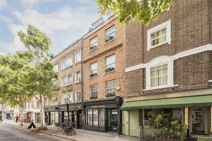 3 Bedroom Flat To Rent In Windmill Street, London, W1T