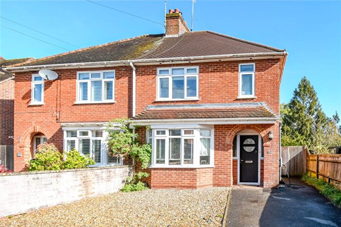 3 Bedroom Semi Detached House For Sale In Bartlemy Road, Newbury, RG14