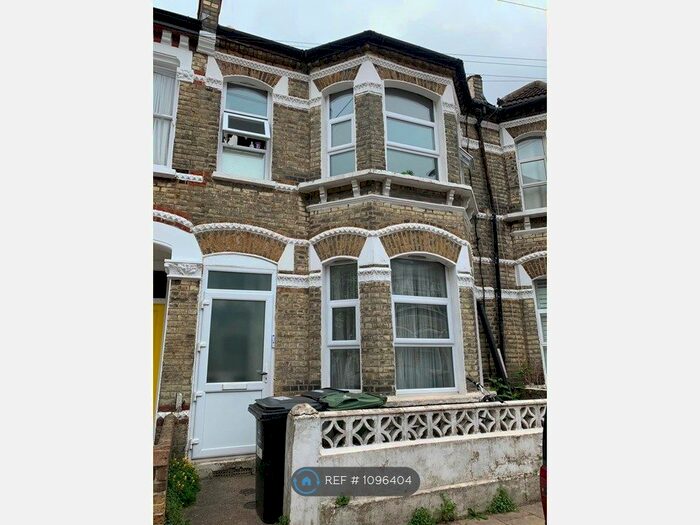 1 Bedroom Flat To Rent In Ground Floor, London, SW2